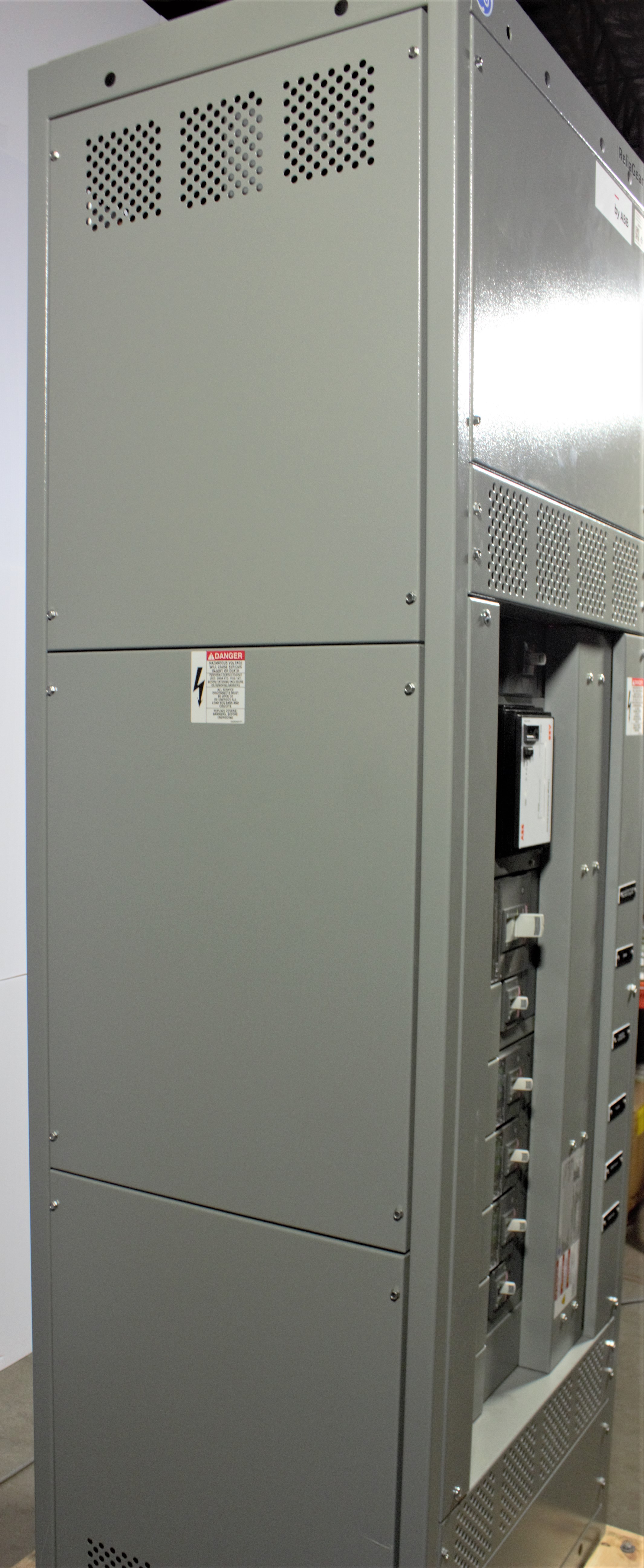 Equipamentos Diversos para Fábricas ABB Group ReliaGear neXT 600V. Sem Uso