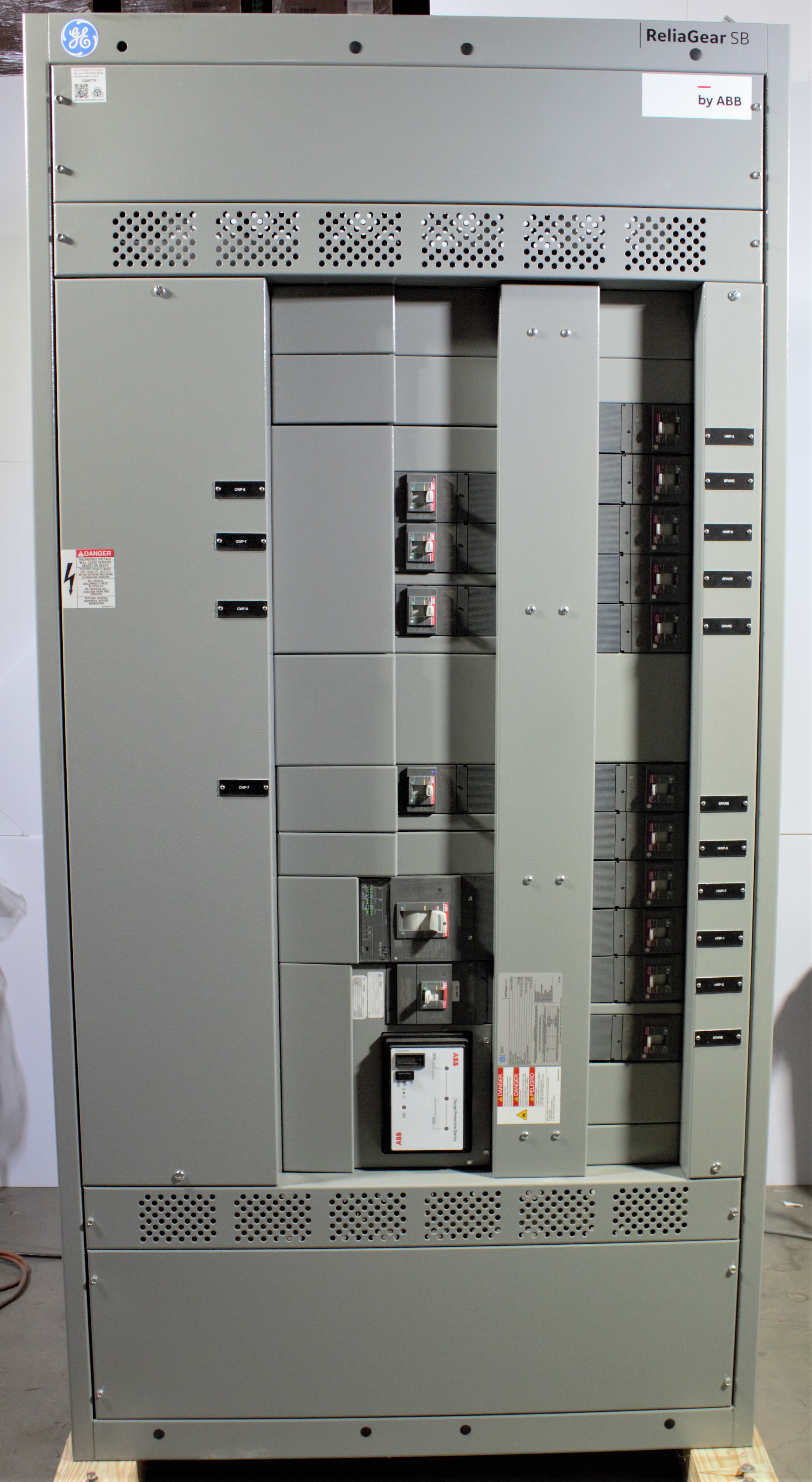 Unused GE and ABB ReliaGear neXT SwitchBoard Panel 600V