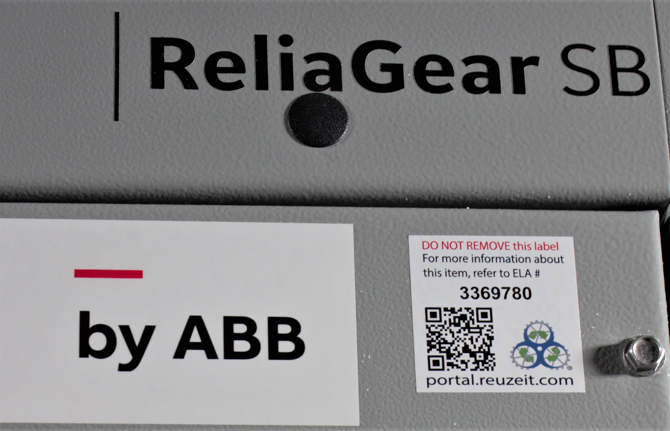 Equipamentos Diversos para Fábricas ABB Group ReliaGear neXT 600V. Sem Uso