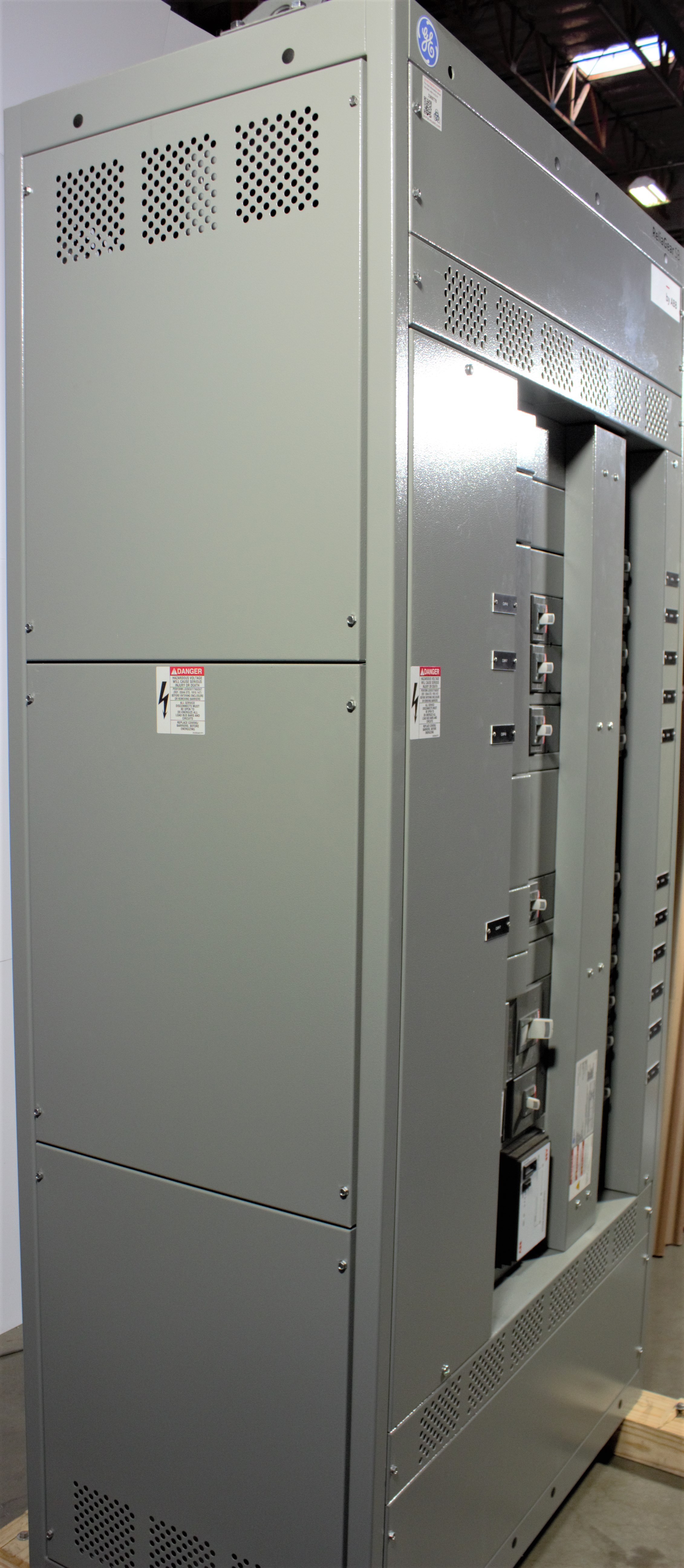 Equipamentos Diversos para Fábricas ABB Group ReliaGear neXT 600V. Sem Uso